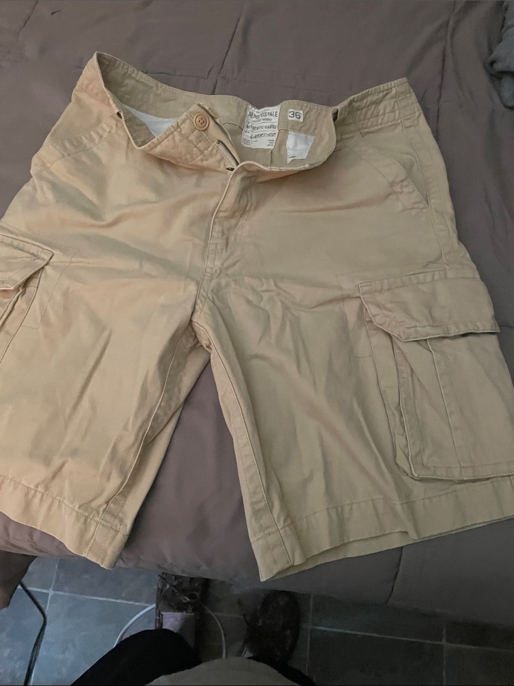 Aeropostale Men's Tan Cargo Shorts